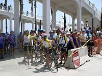 nccc 06  RAAM Team Start-Nice crowd at the Oceanside Pier to send off the Teams